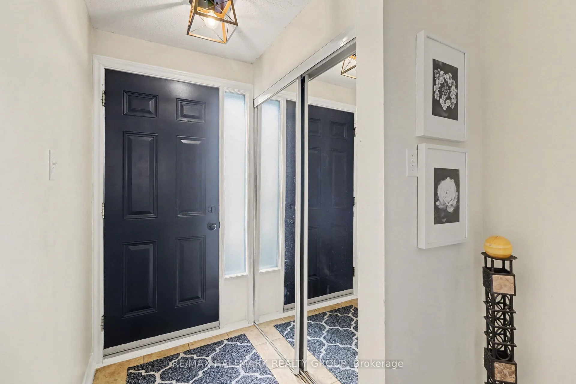 Photo 5 of 16B Spring Grove Lane, Ottawa, Barrhaven - Pheasant Run — HOMEH