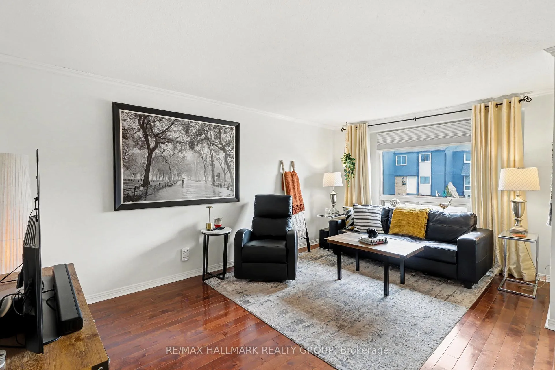 Photo 7 of 16B Spring Grove Lane, Ottawa, Barrhaven - Pheasant Run — HOMEH