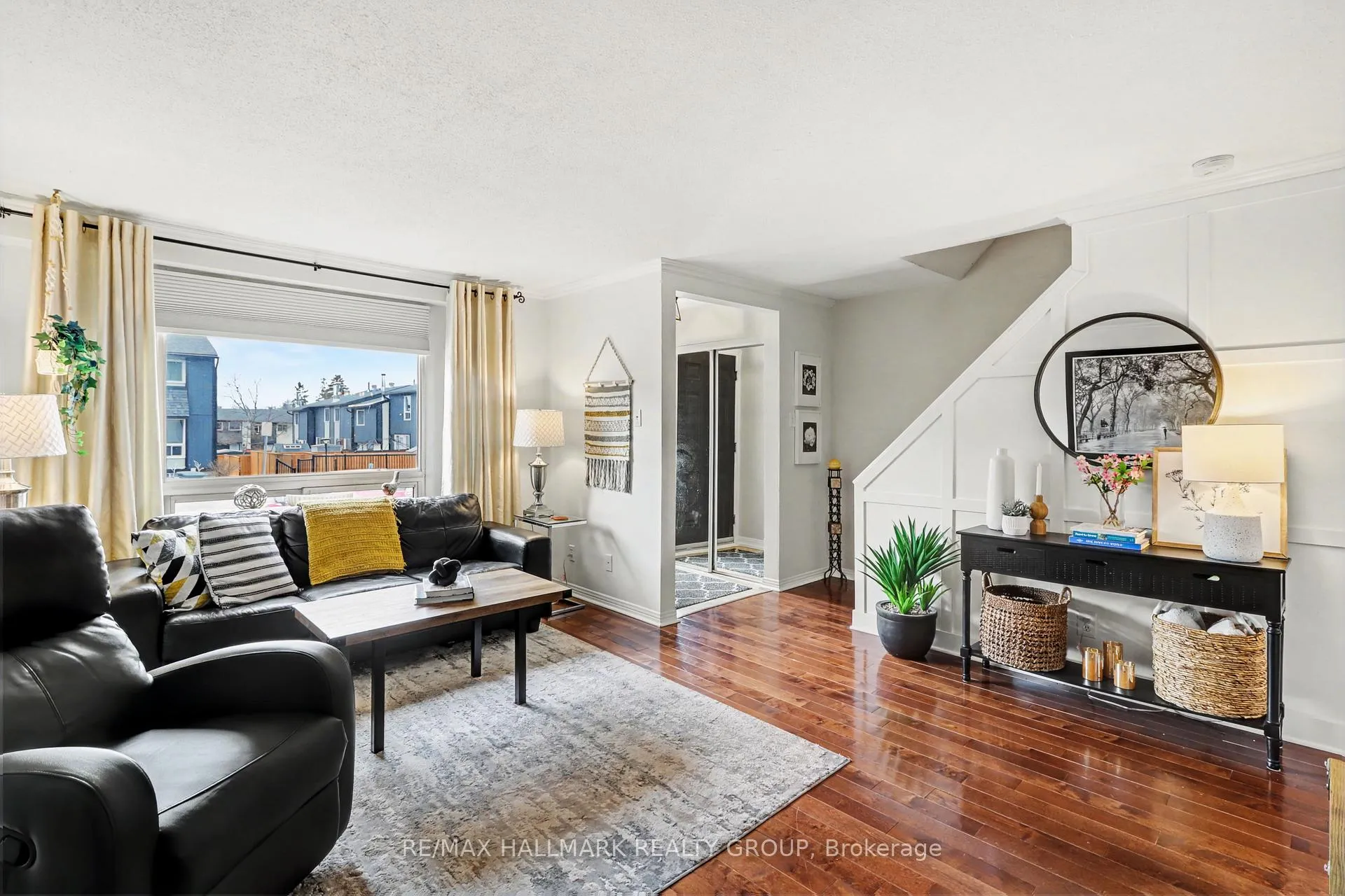 Photo 8 of 16B Spring Grove Lane, Ottawa, Barrhaven - Pheasant Run — HOMEH