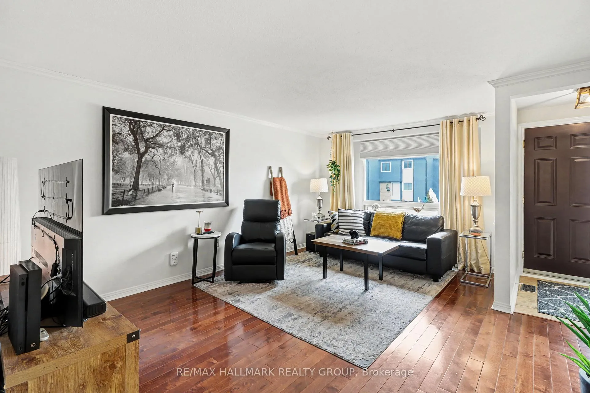 Photo 11 of 16B Spring Grove Lane, Ottawa, Barrhaven - Pheasant Run — HOMEH