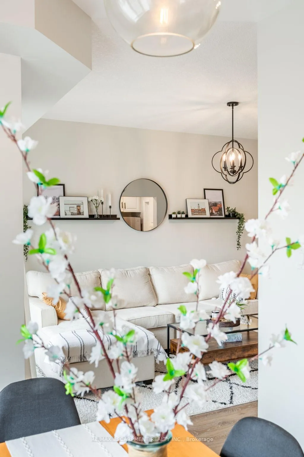 Photo 17 of Unit 5, 11 Stockbridge Gardens, Hamilton, Stoney Creek Mountain — HOMEH