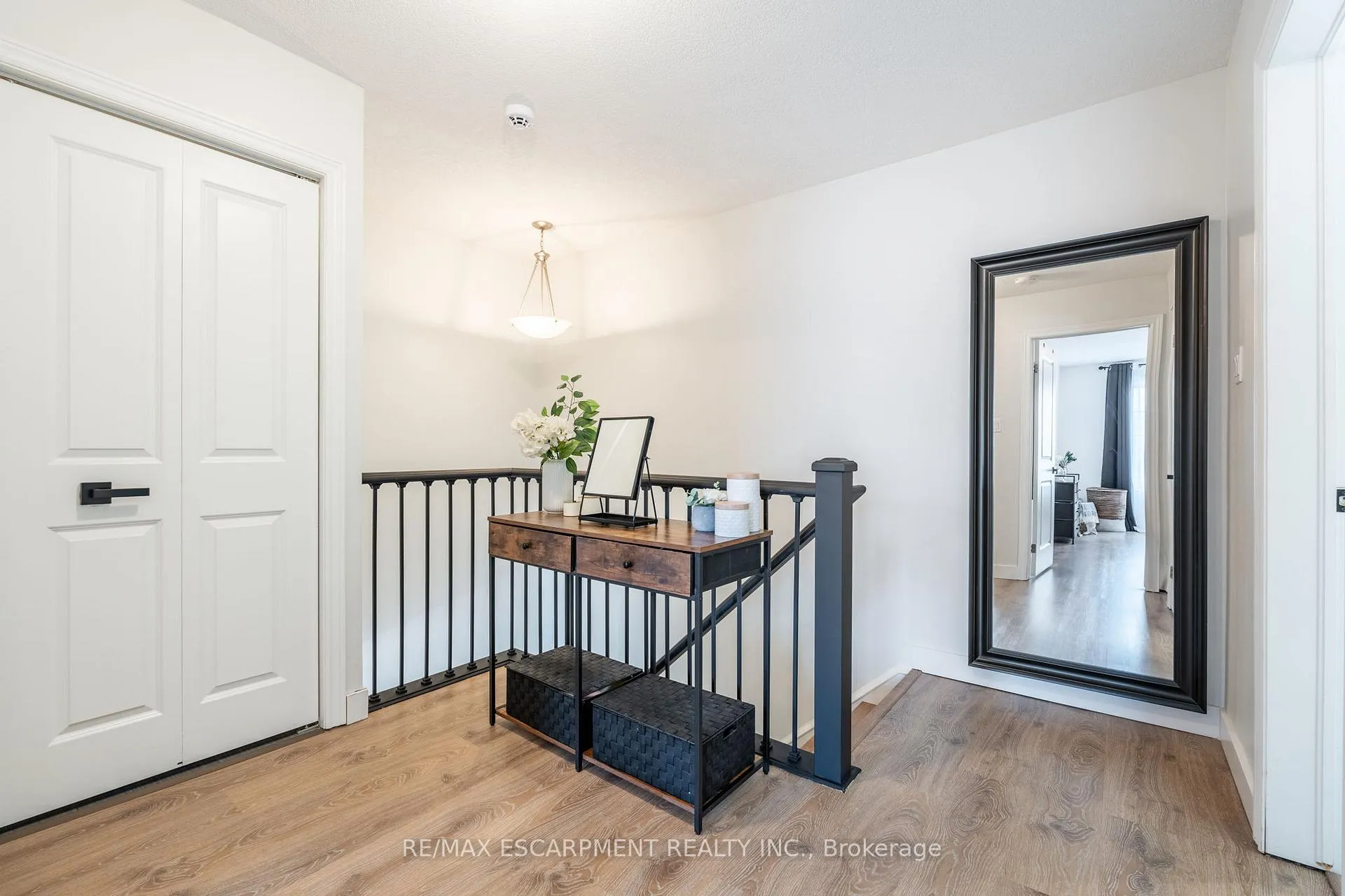 Photo 30 of Unit 5, 11 Stockbridge Gardens, Hamilton, Stoney Creek Mountain — HOMEH
