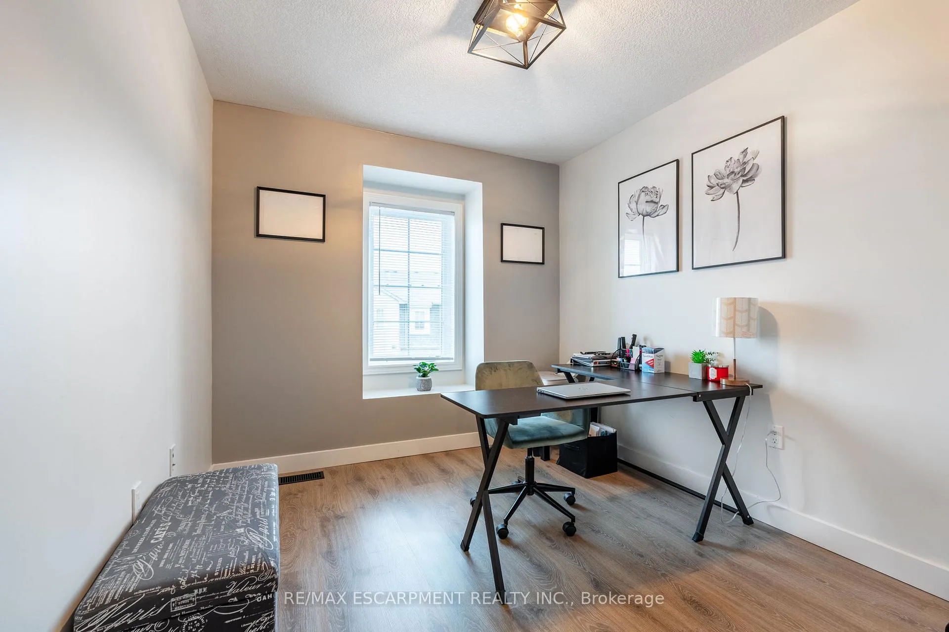 Photo 39 of Unit 5, 11 Stockbridge Gardens, Hamilton, Stoney Creek Mountain — HOMEH