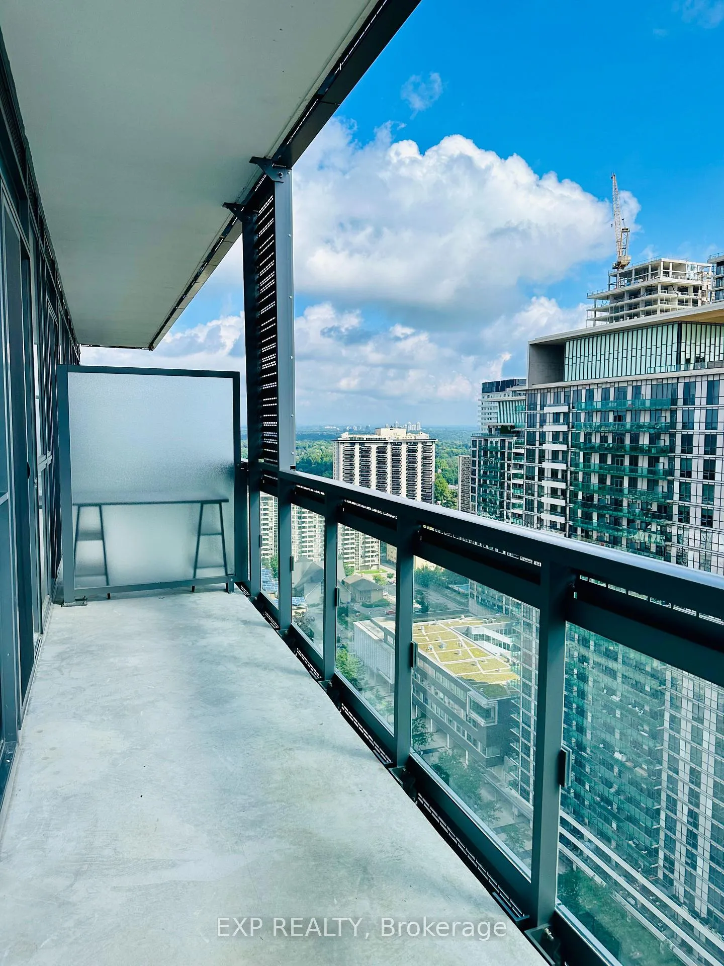 Photo 10 of Unit 2401, 39 Roehampton Avenue, Toronto, Mount Pleasant West — HOMEH