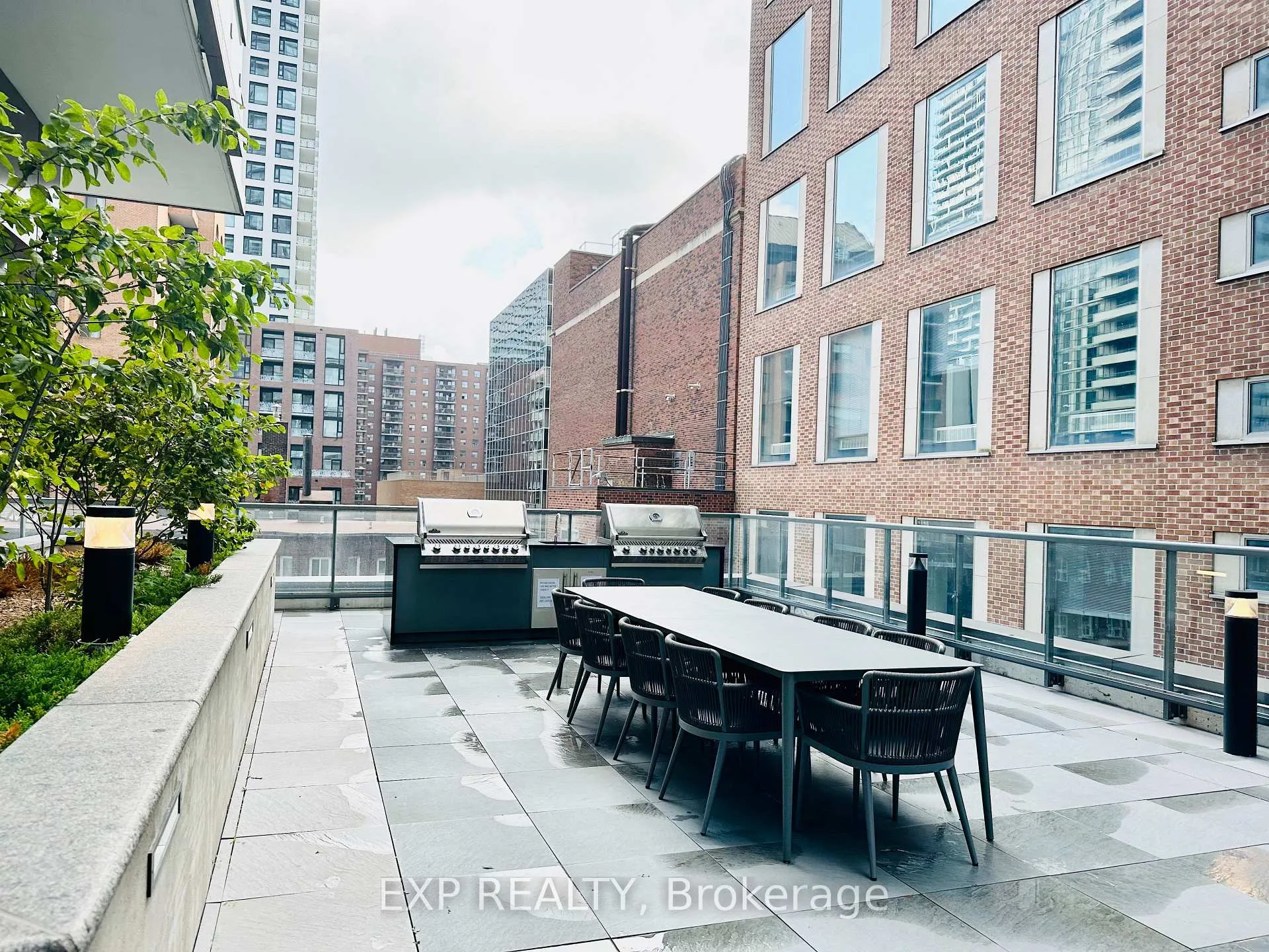 Photo 21 of Unit 2401, 39 Roehampton Avenue, Toronto, Mount Pleasant West — HOMEH