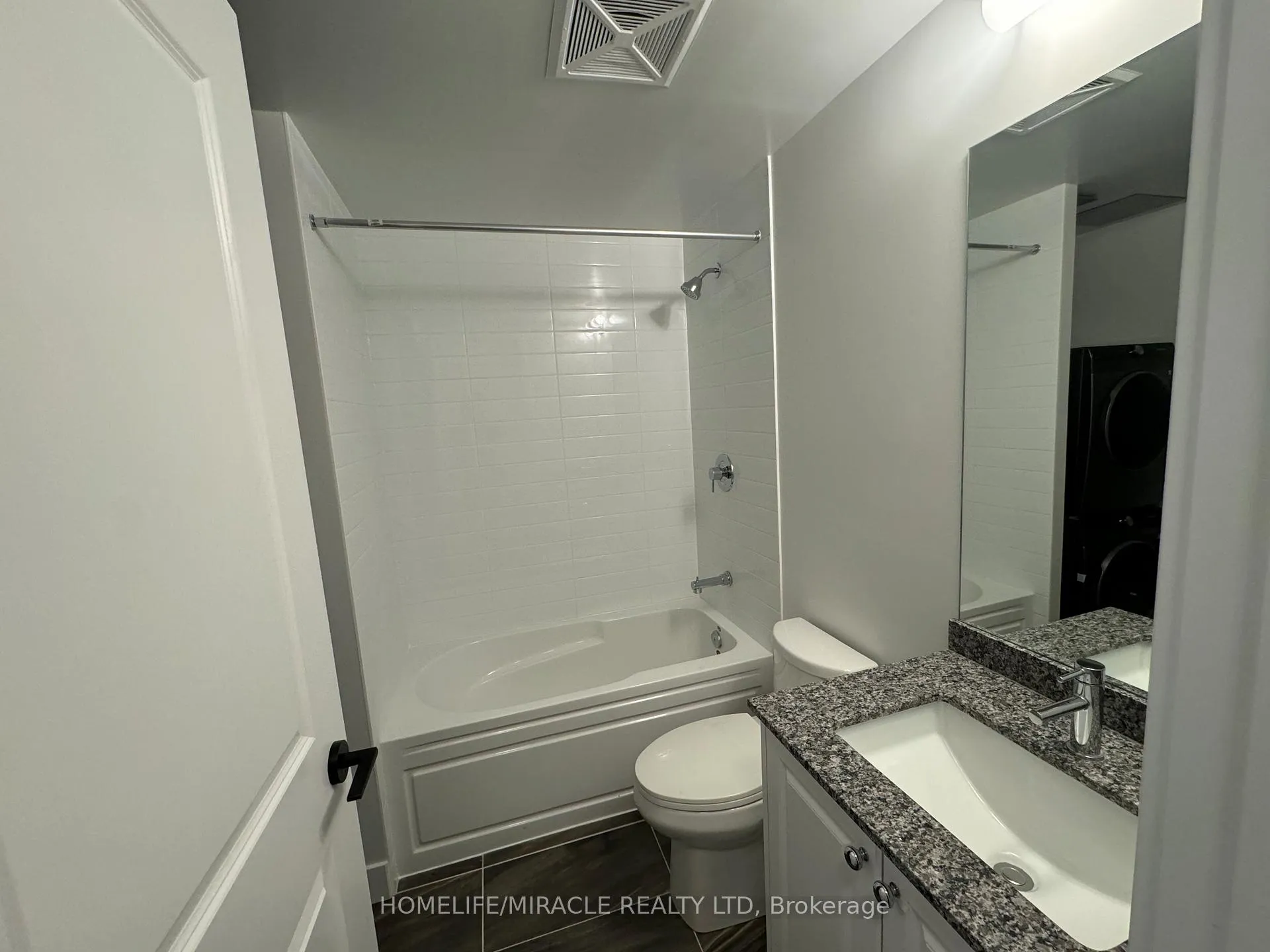 Photo 12 of Unit 407, 2343 Khalsa Gate, Oakville, Westmount — HOMEH