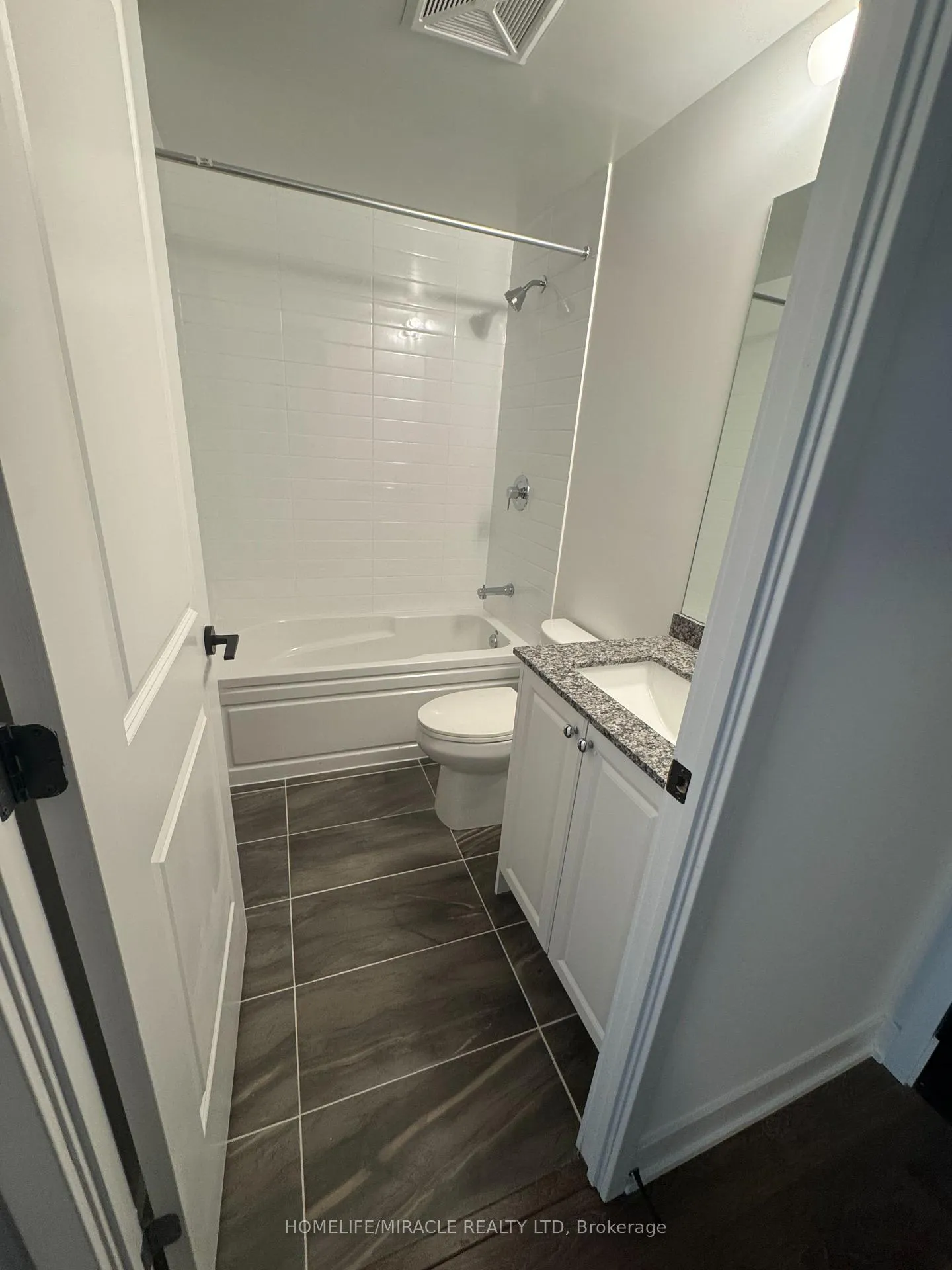 Photo 28 of Unit 407, 2343 Khalsa Gate, Oakville, Westmount — HOMEH