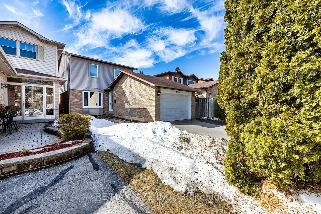 Photo 4 of 110 Ribblesdale Drive, Whitby, Pringle Creek — HOMEH