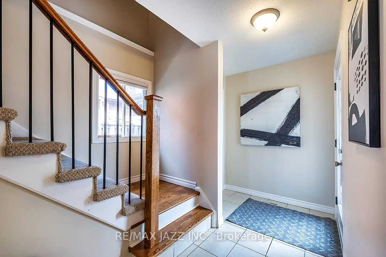 Photo 8 of 110 Ribblesdale Drive, Whitby, Pringle Creek — HOMEH