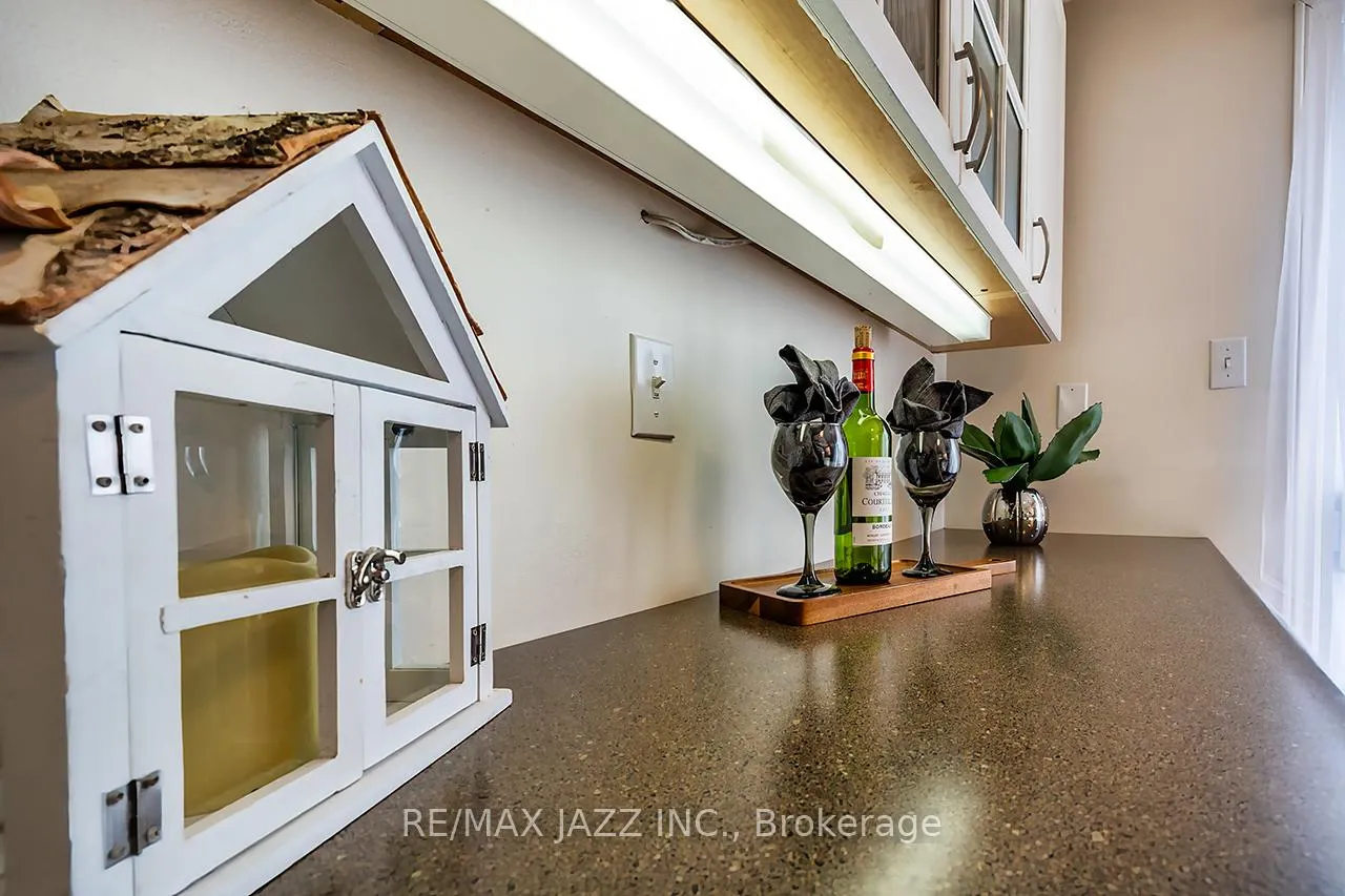 Photo 22 of 110 Ribblesdale Drive, Whitby, Pringle Creek — HOMEH