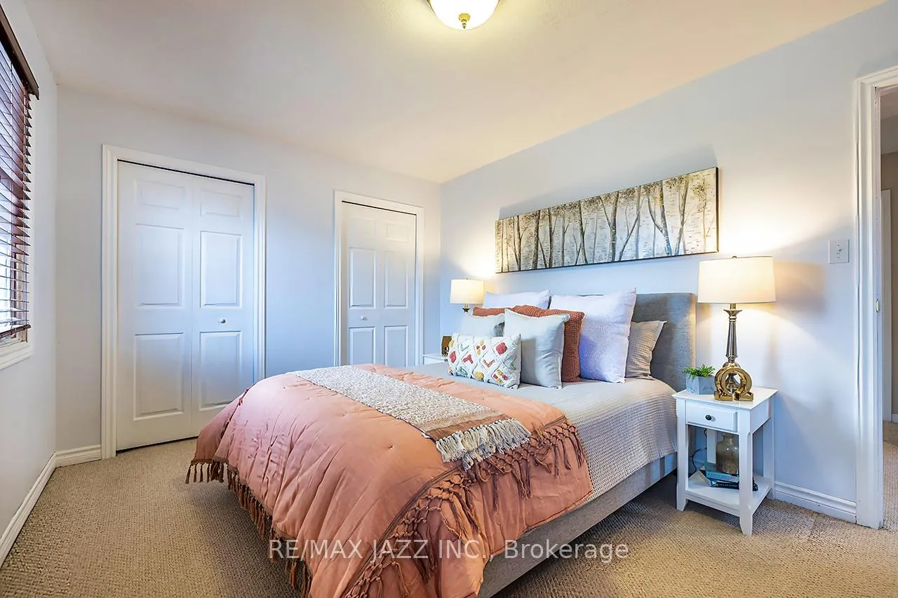 Photo 25 of 110 Ribblesdale Drive, Whitby, Pringle Creek — HOMEH