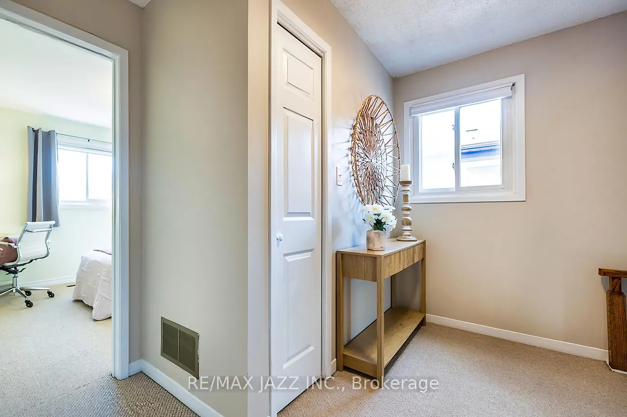 Photo 27 of 110 Ribblesdale Drive, Whitby, Pringle Creek — HOMEH