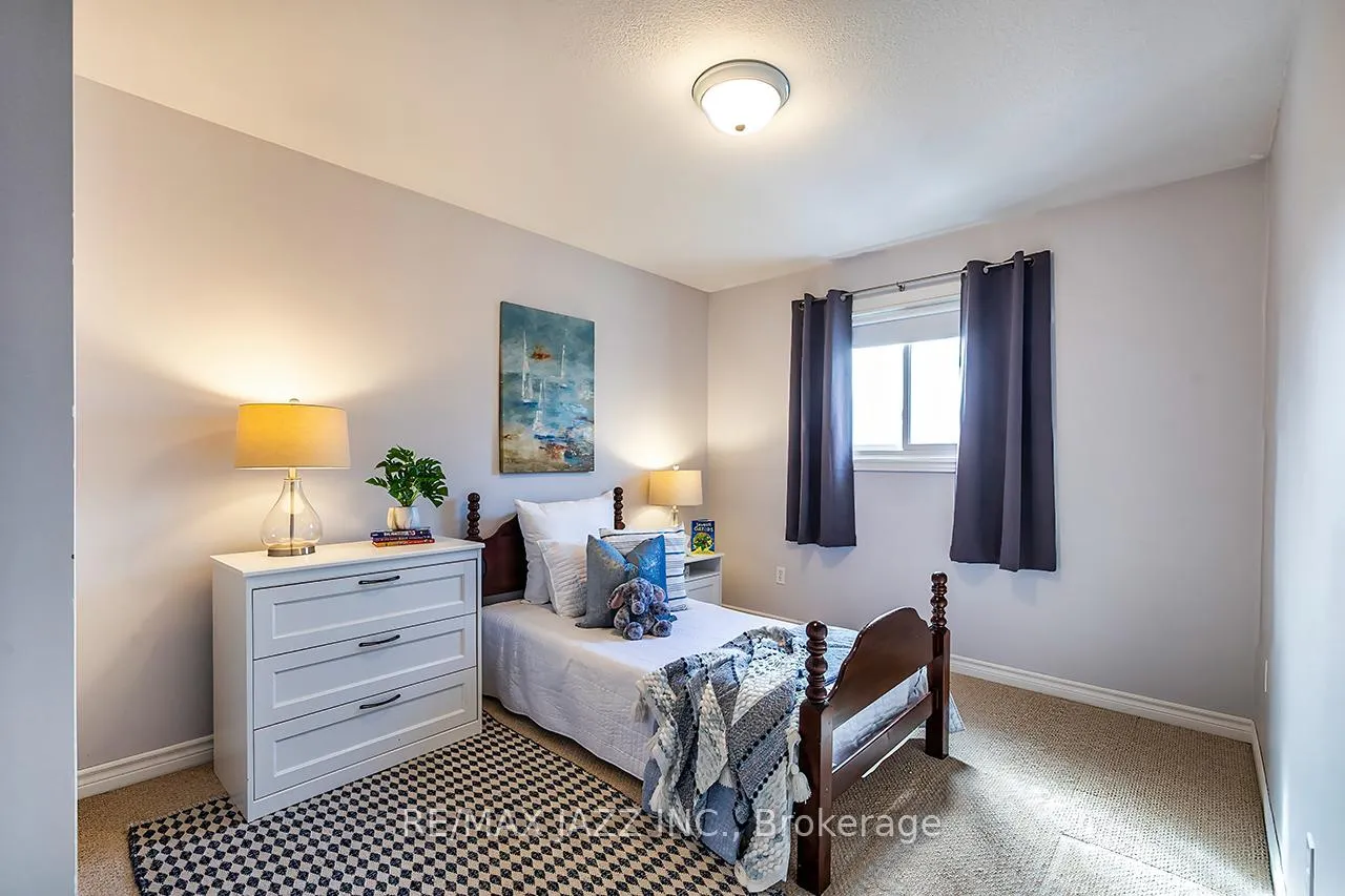 Photo 30 of 110 Ribblesdale Drive, Whitby, Pringle Creek — HOMEH
