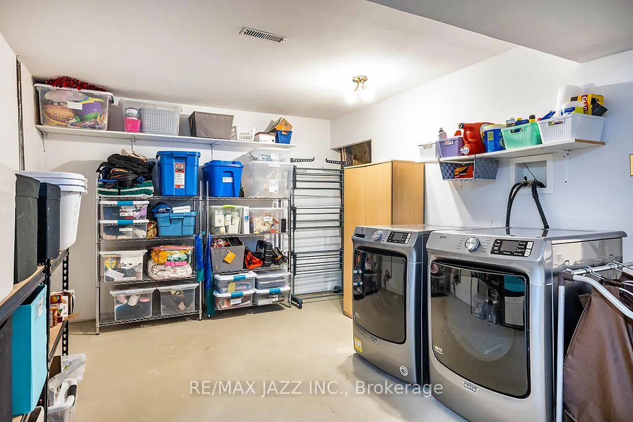 Photo 34 of 110 Ribblesdale Drive, Whitby, Pringle Creek — HOMEH