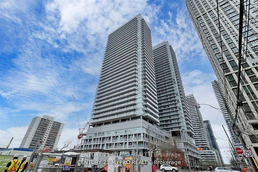 Front of Unit 3416, 195 Redpath Avenue