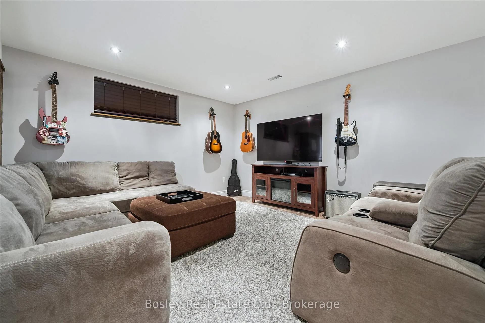 Photo 30 of 459 Townsend Drive, Woolwich, Breslau — HOMEH