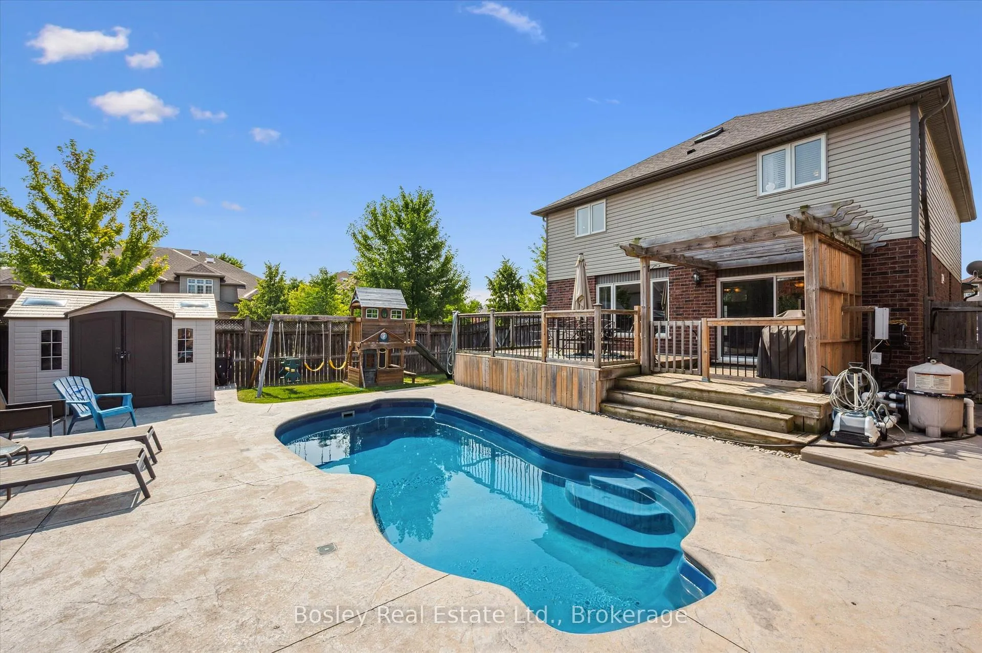 Photo 41 of 459 Townsend Drive, Woolwich, Breslau — HOMEH