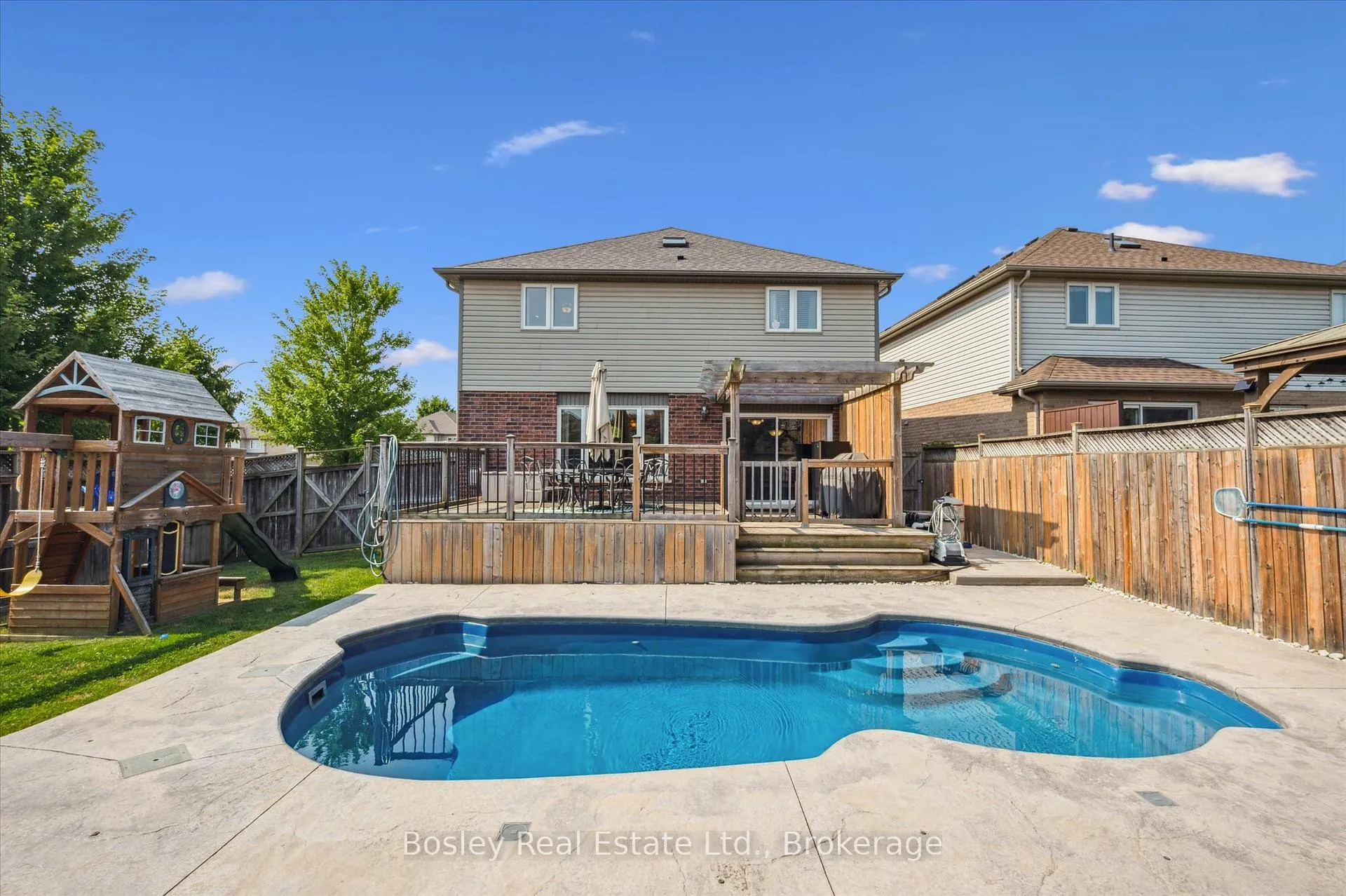 Photo 42 of 459 Townsend Drive, Woolwich, Breslau — HOMEH