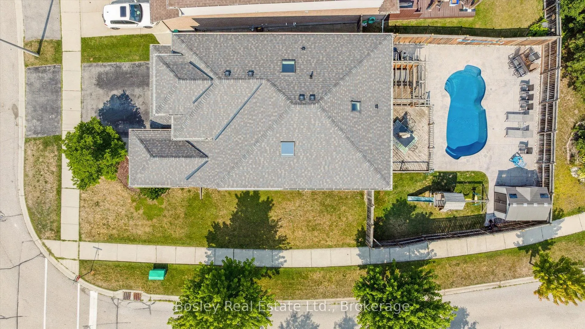 Photo 45 of 459 Townsend Drive, Woolwich, Breslau — HOMEH