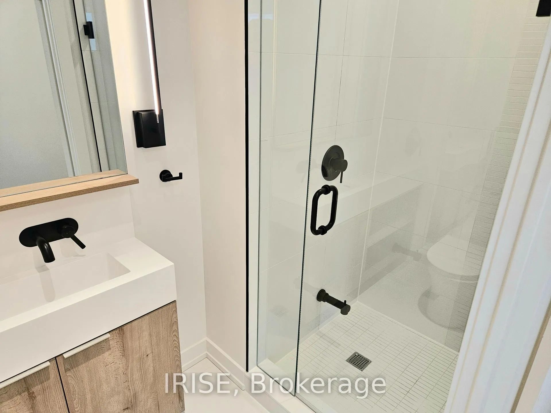 Photo 20 of Unit 2211, 117 Broadway Avenue, Toronto, Mount Pleasant West — HOMEH