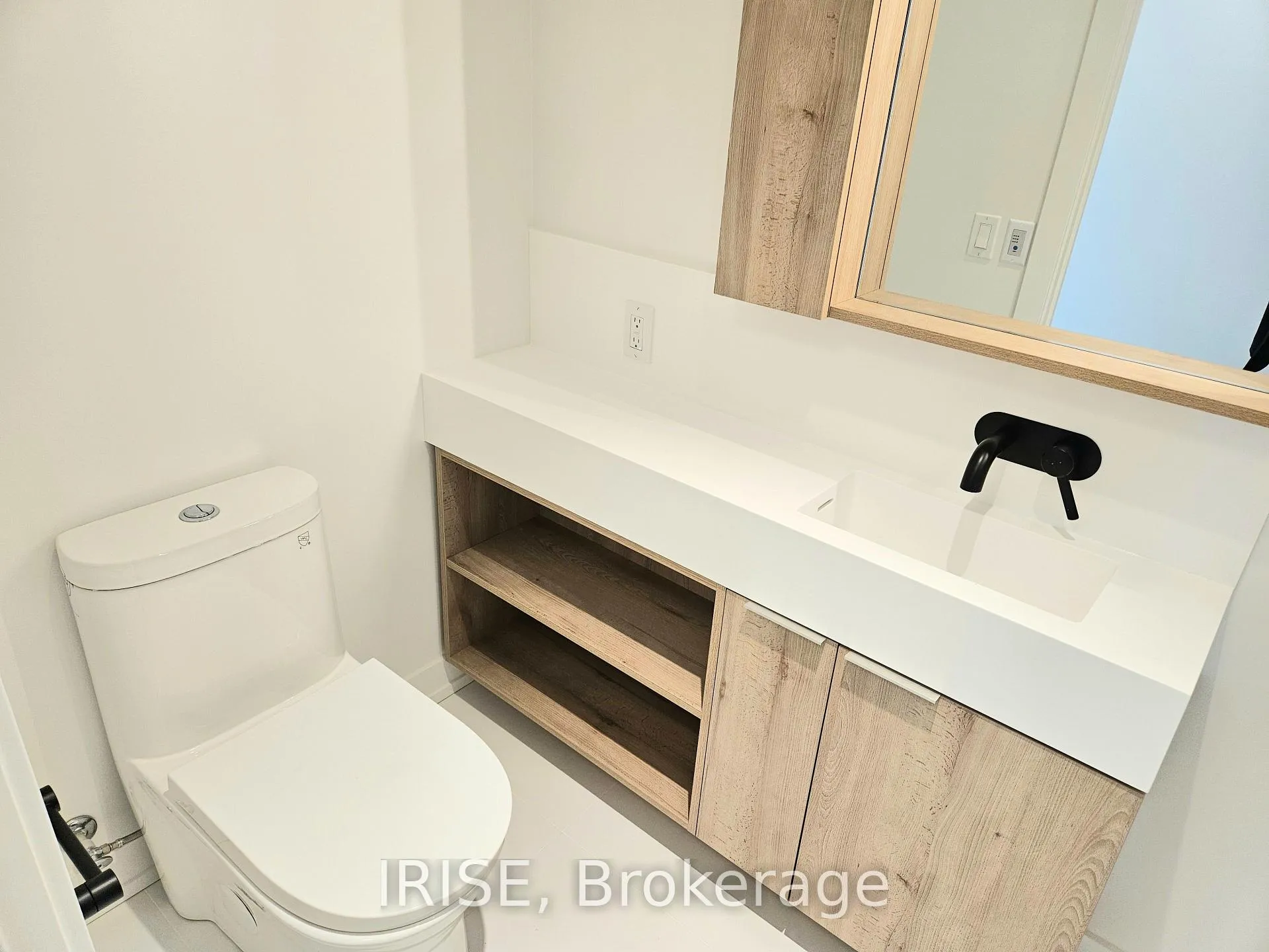Photo 22 of Unit 2211, 117 Broadway Avenue, Toronto, Mount Pleasant West — HOMEH