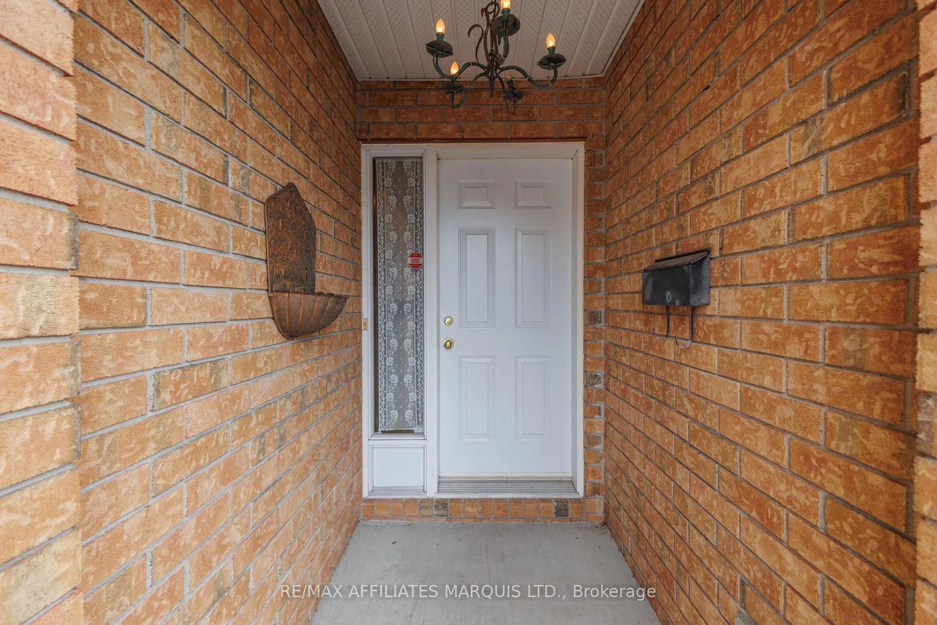 Photo 4 of 264 Ivan Crescent, Cornwall — HOMEH