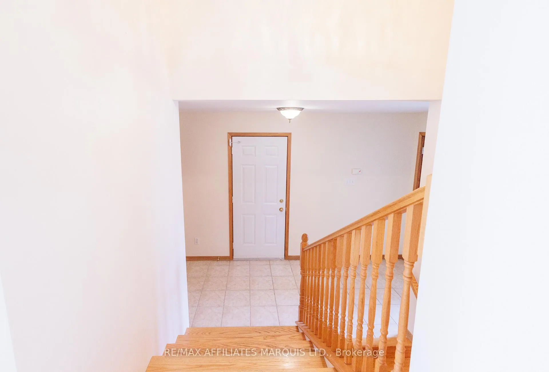Photo 5 of 264 Ivan Crescent, Cornwall — HOMEH