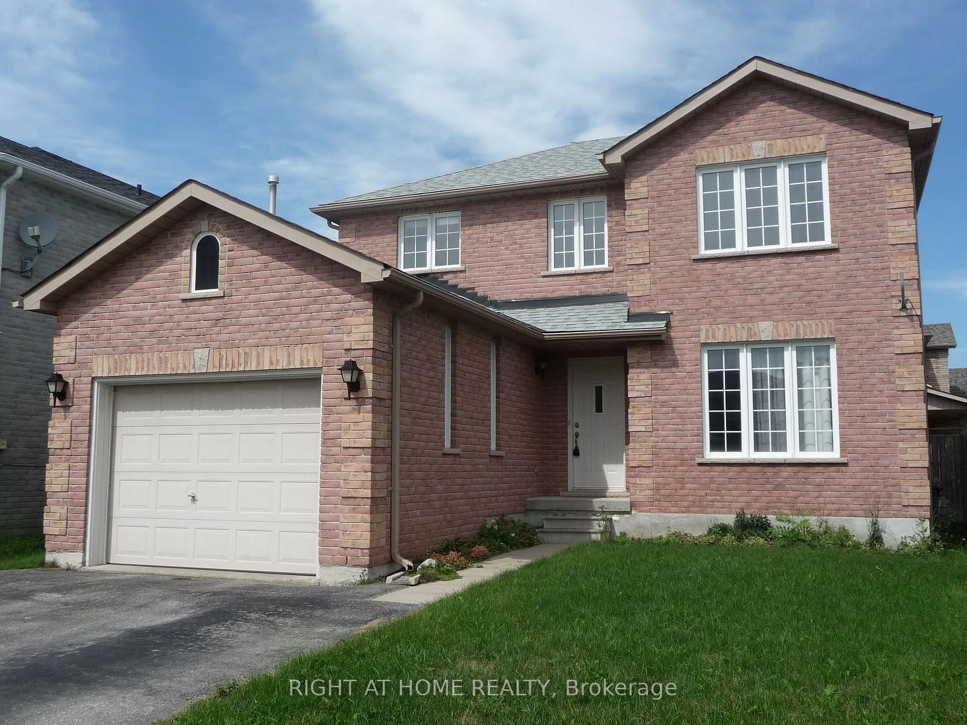 Photo 1 of 134 Dean Avenue, Barrie, Painswick South — HOMEH