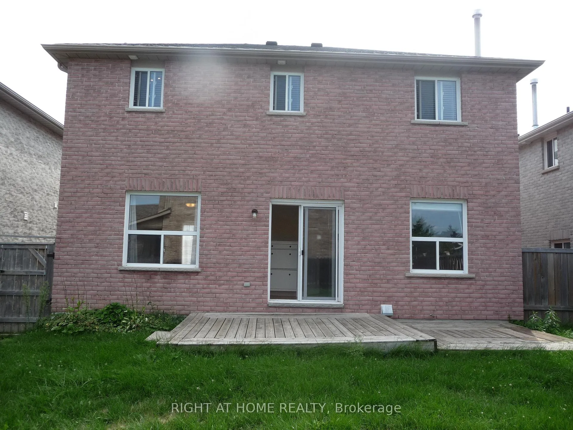 Photo 17 of 134 Dean Avenue, Barrie, Painswick South — HOMEH