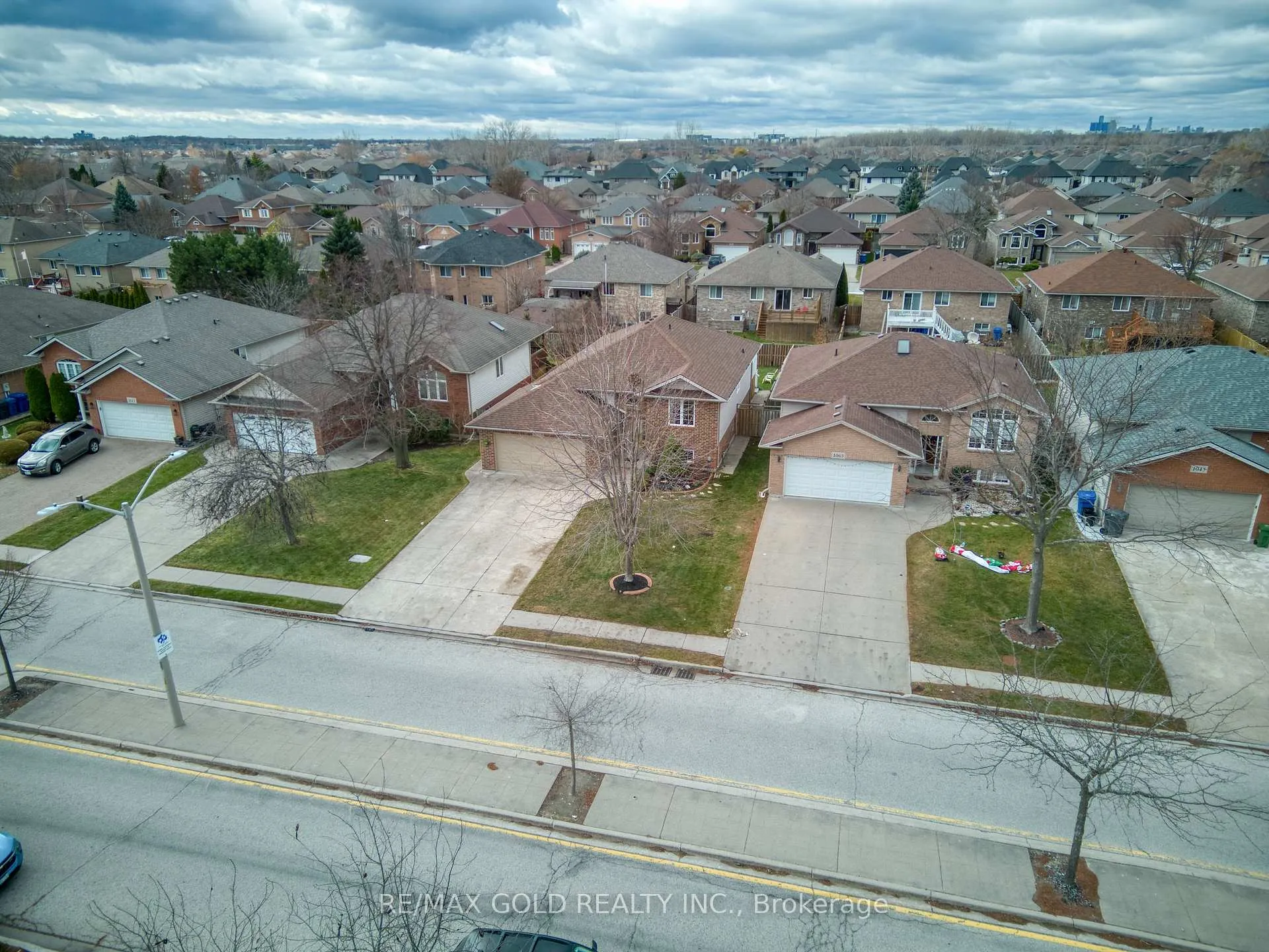 Photo 3 of 1075 Banwell Road, Windsor — HOMEH
