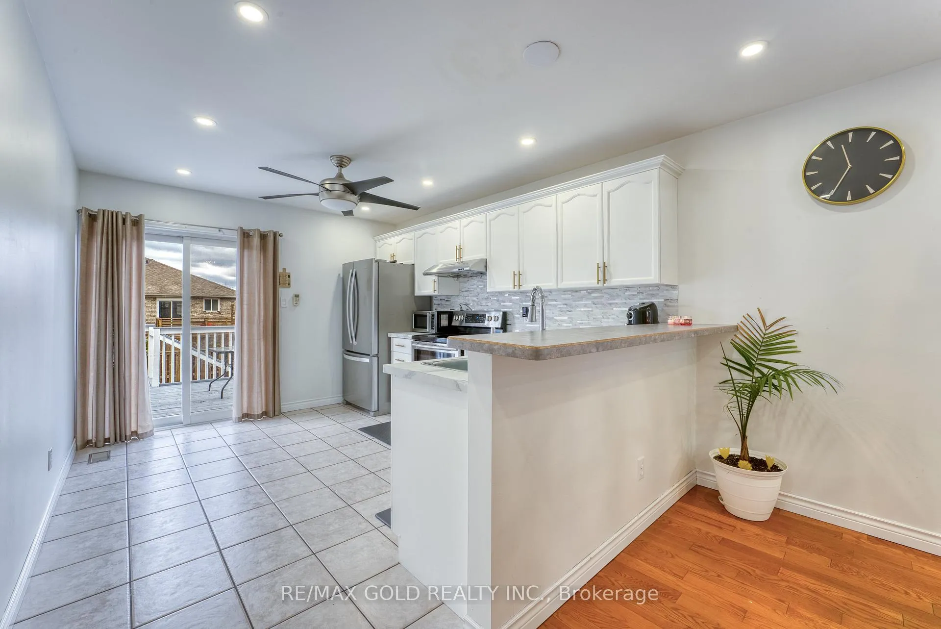 Photo 11 of 1075 Banwell Road, Windsor — HOMEH