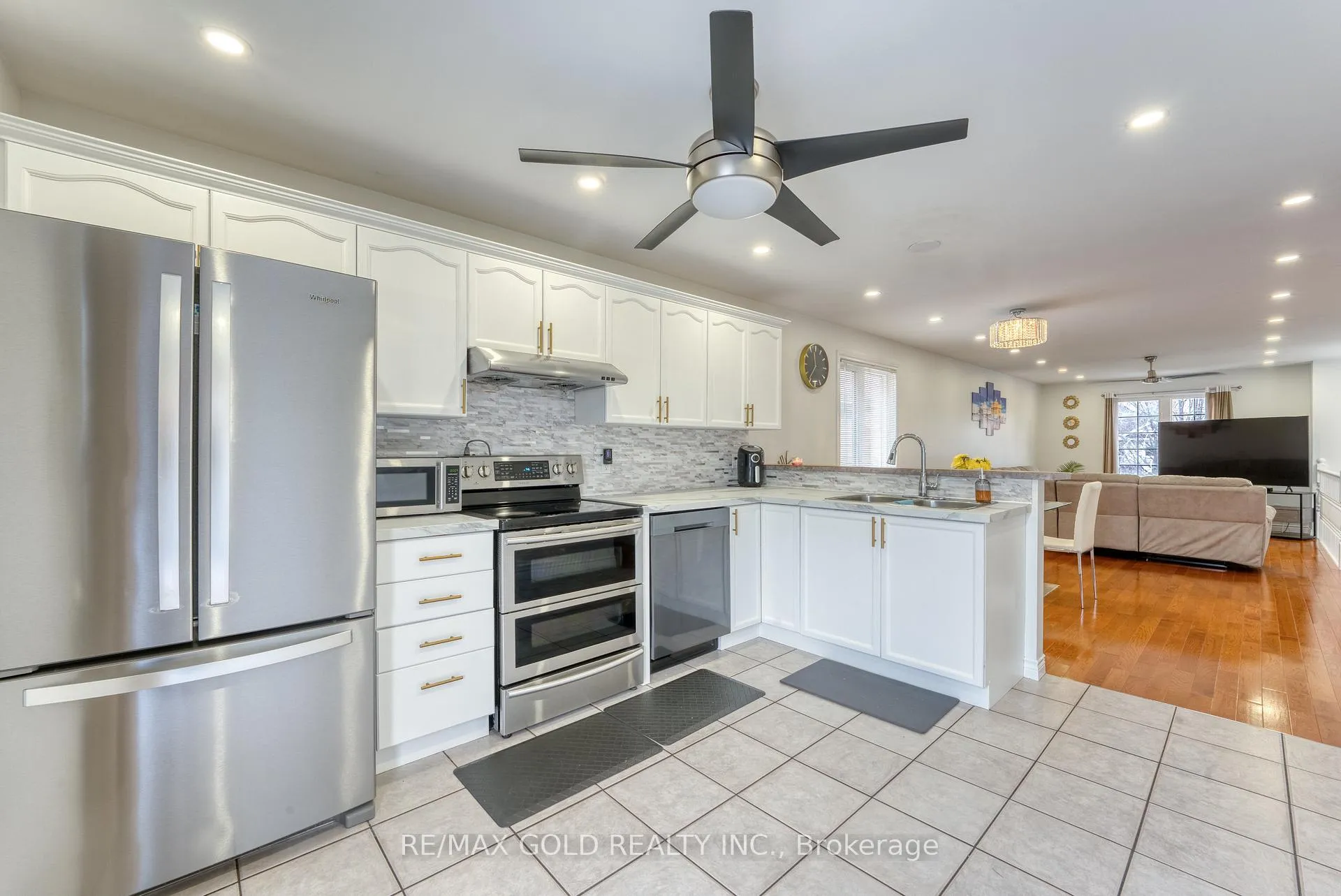 Photo 13 of 1075 Banwell Road, Windsor — HOMEH