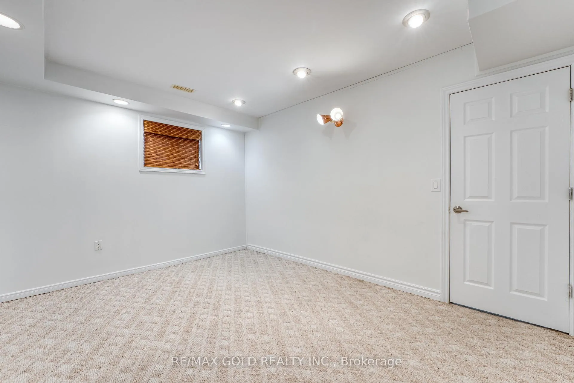 Photo 22 of 1075 Banwell Road, Windsor — HOMEH