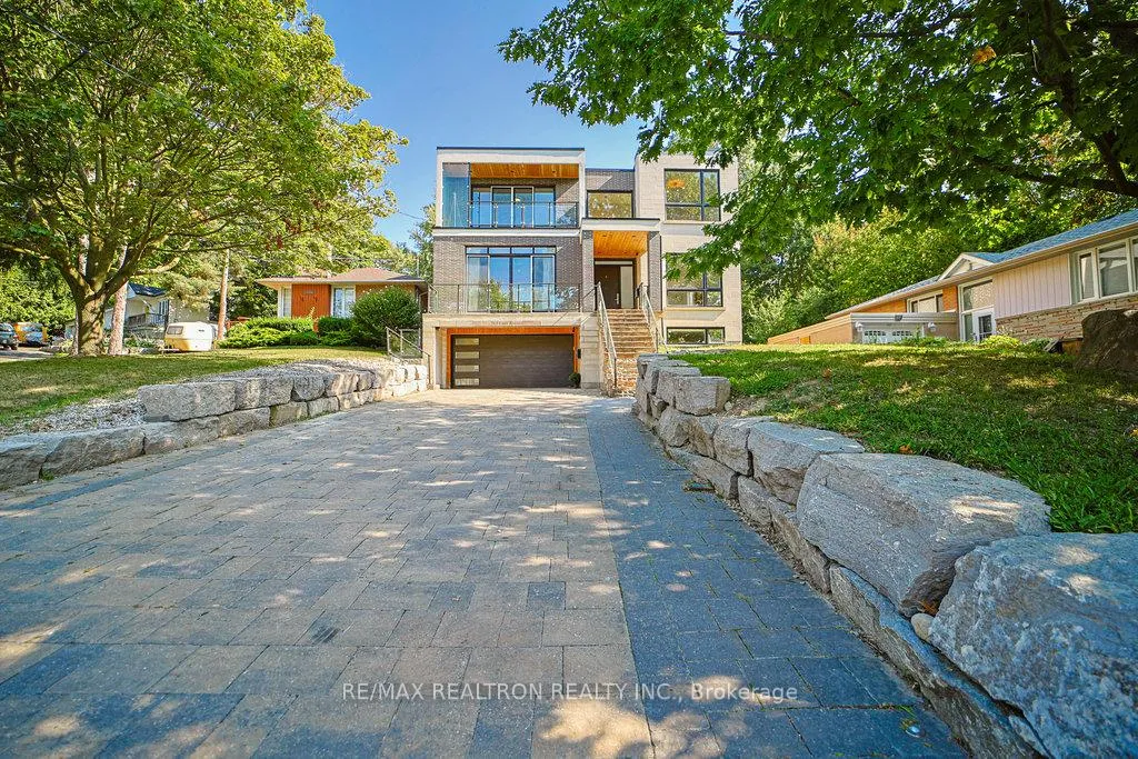 Front of 263 East Avenue