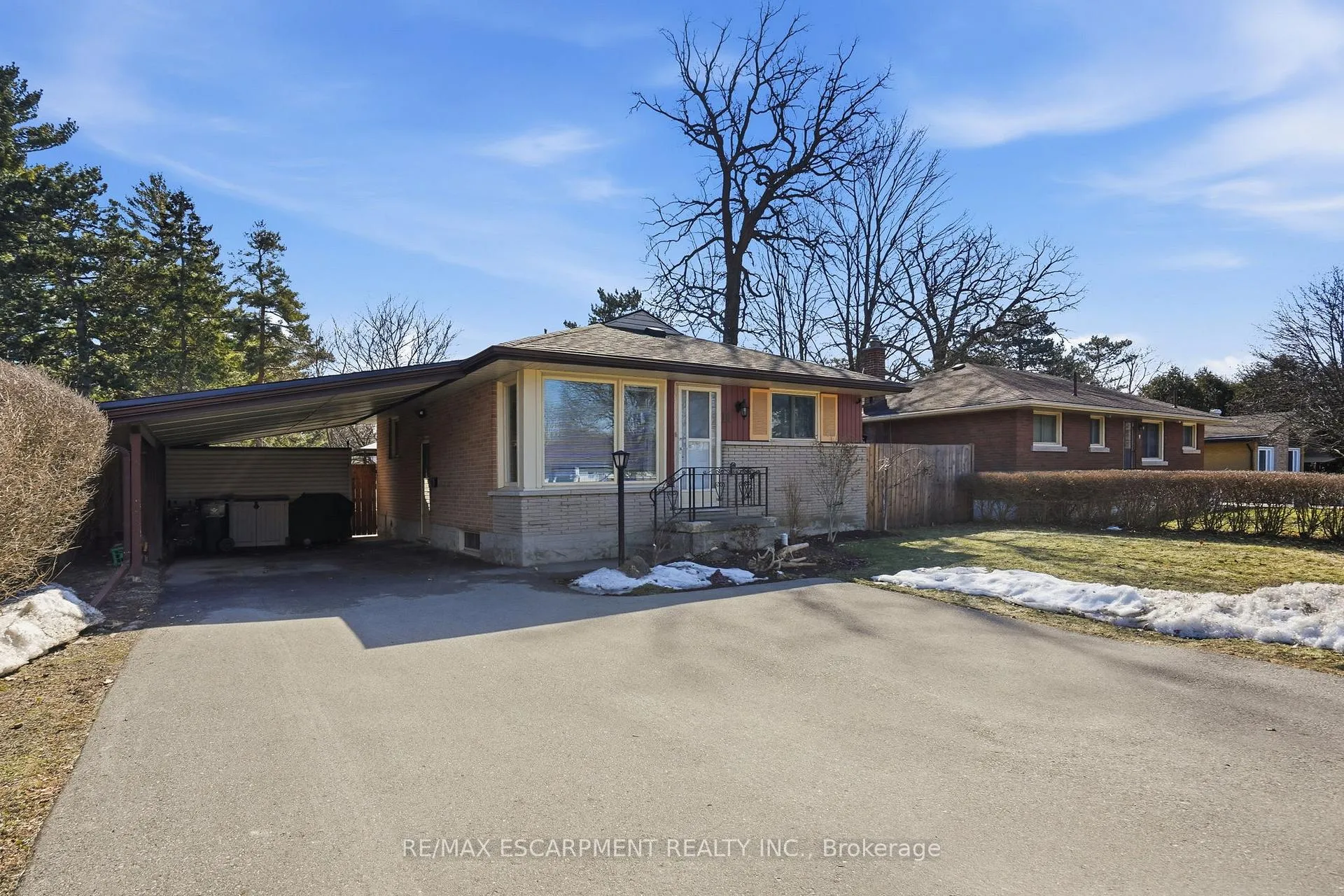 Photo 3 of 11 Alison Avenue, Waterloo — HOMEH