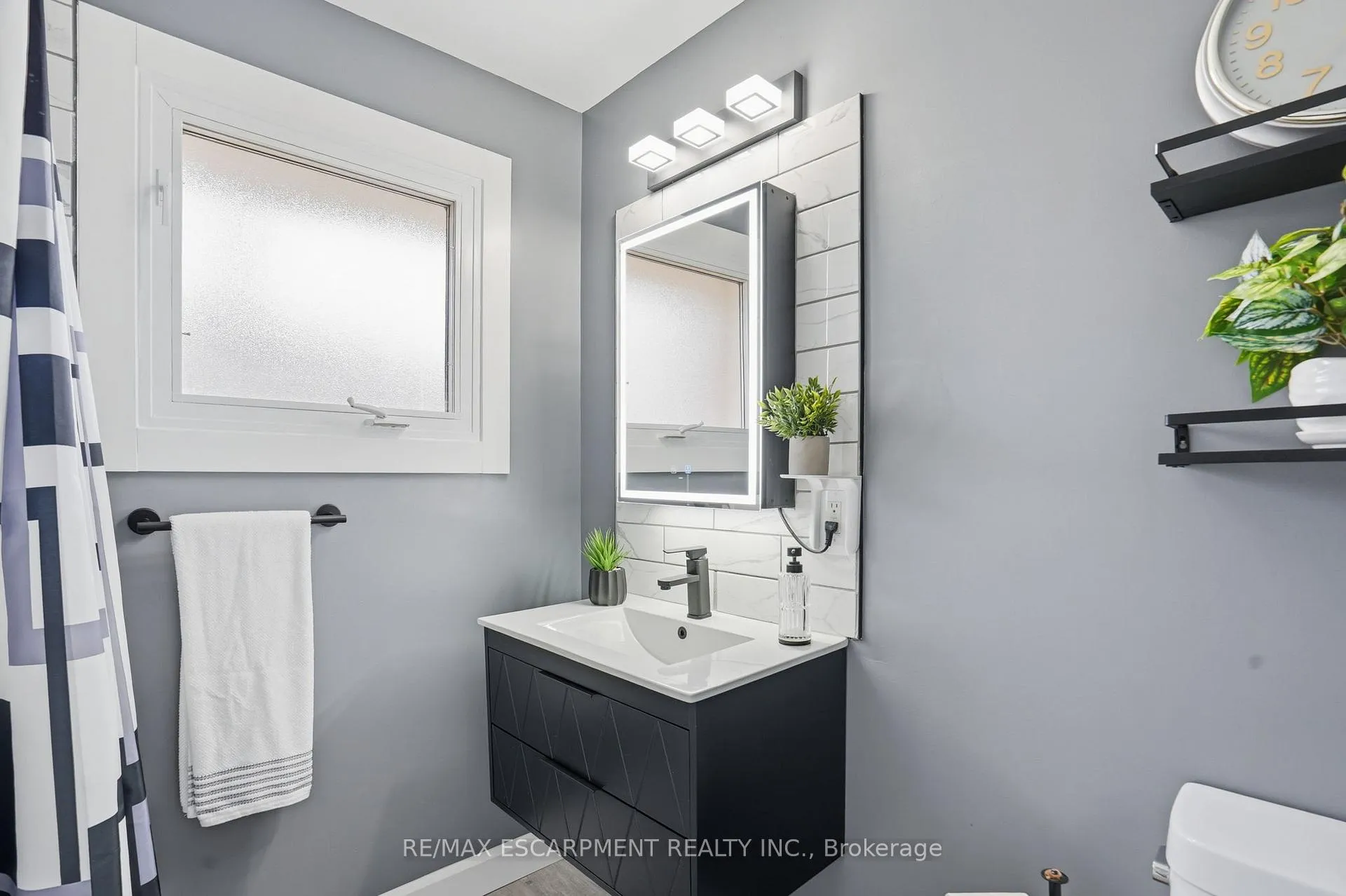 Photo 18 of 11 Alison Avenue, Waterloo — HOMEH