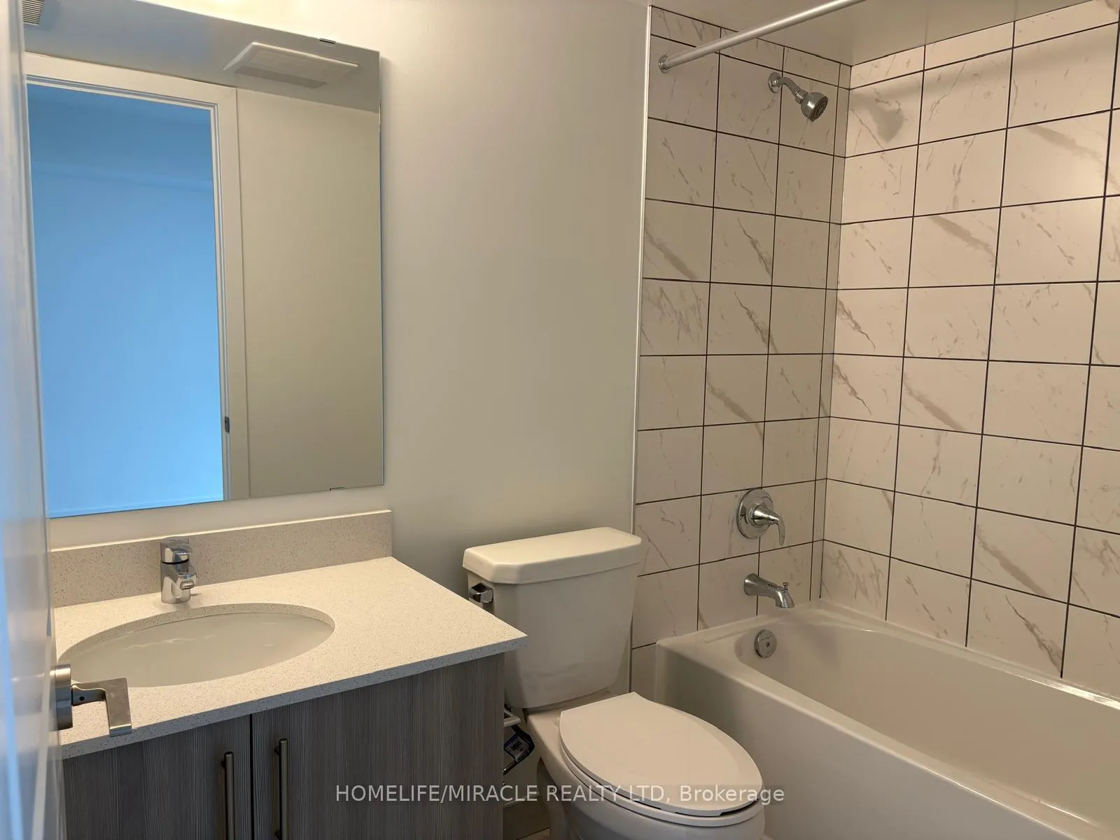 Photo 9 of Unit 1402, 1010 Sandy Beach Road, Pickering, Bay Ridges — HOMEH