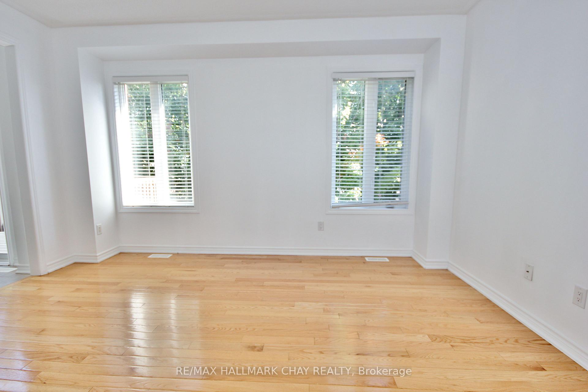 Photo 4 of 2164 Dawson Crescent, Innisfil, Alcona — HOMEH