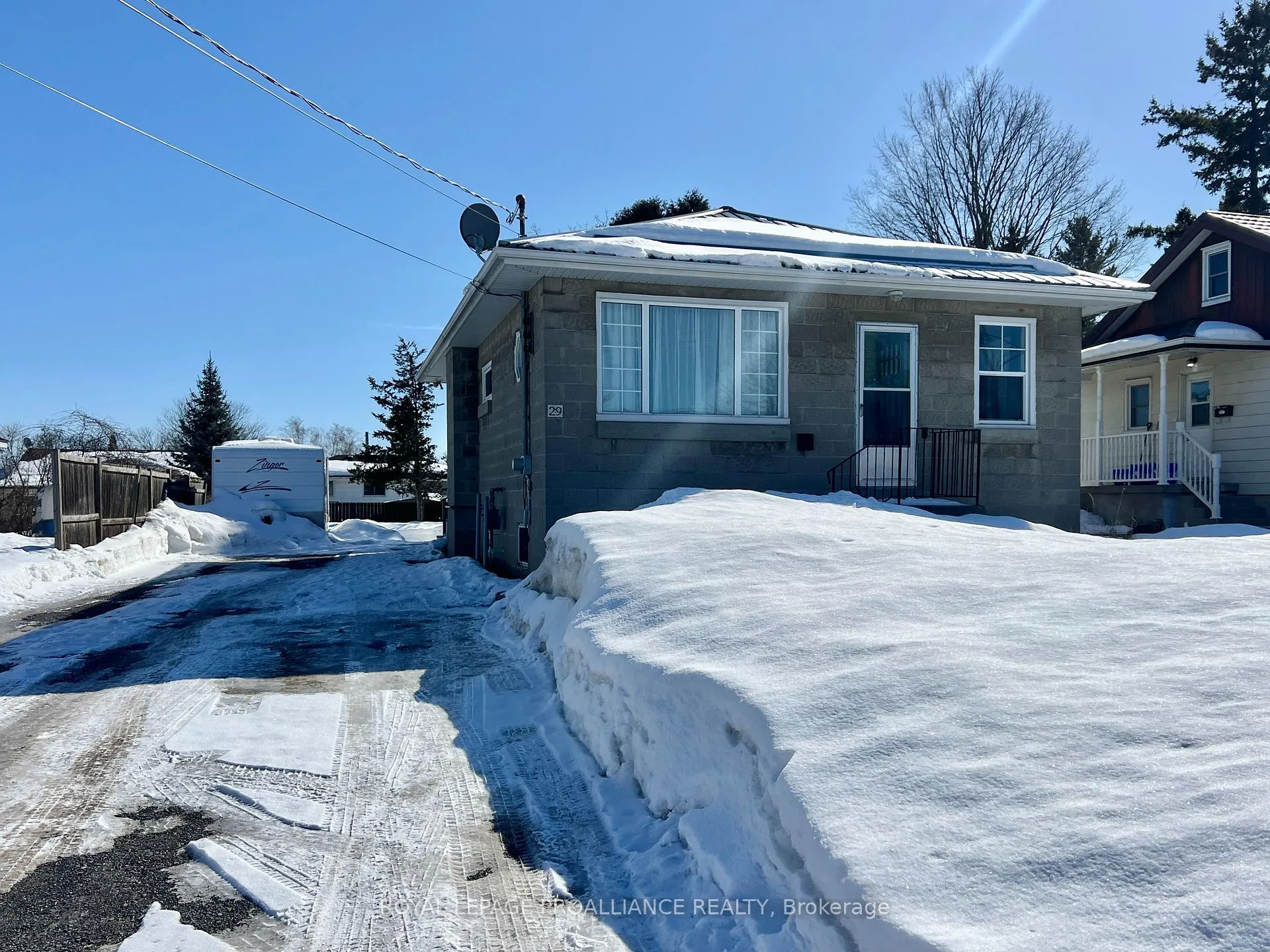 Photo 1 of 29 Pringle Drive, Belleville, Belleville Ward — HOMEH
