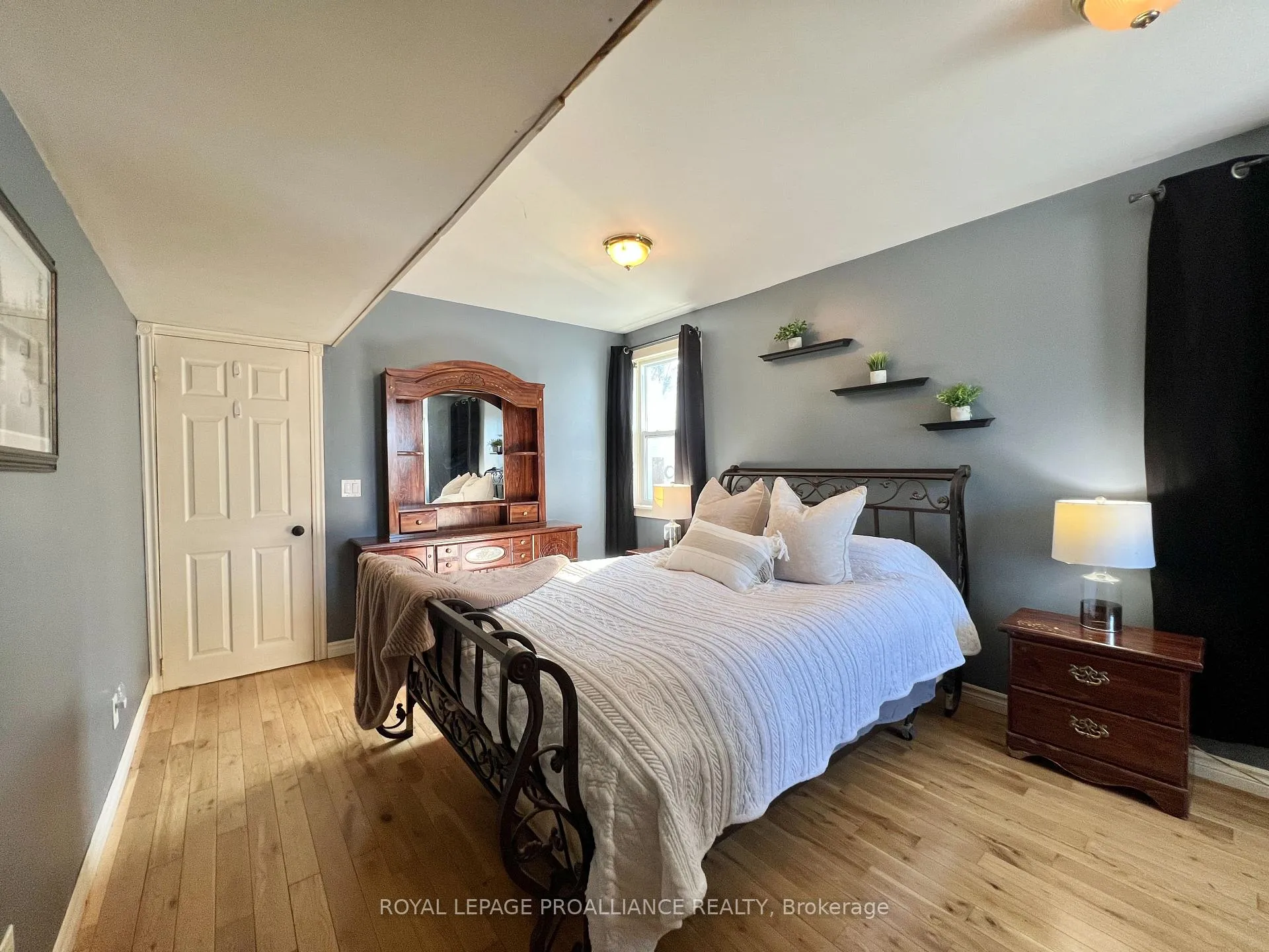 Photo 5 of 29 Pringle Drive, Belleville, Belleville Ward — HOMEH