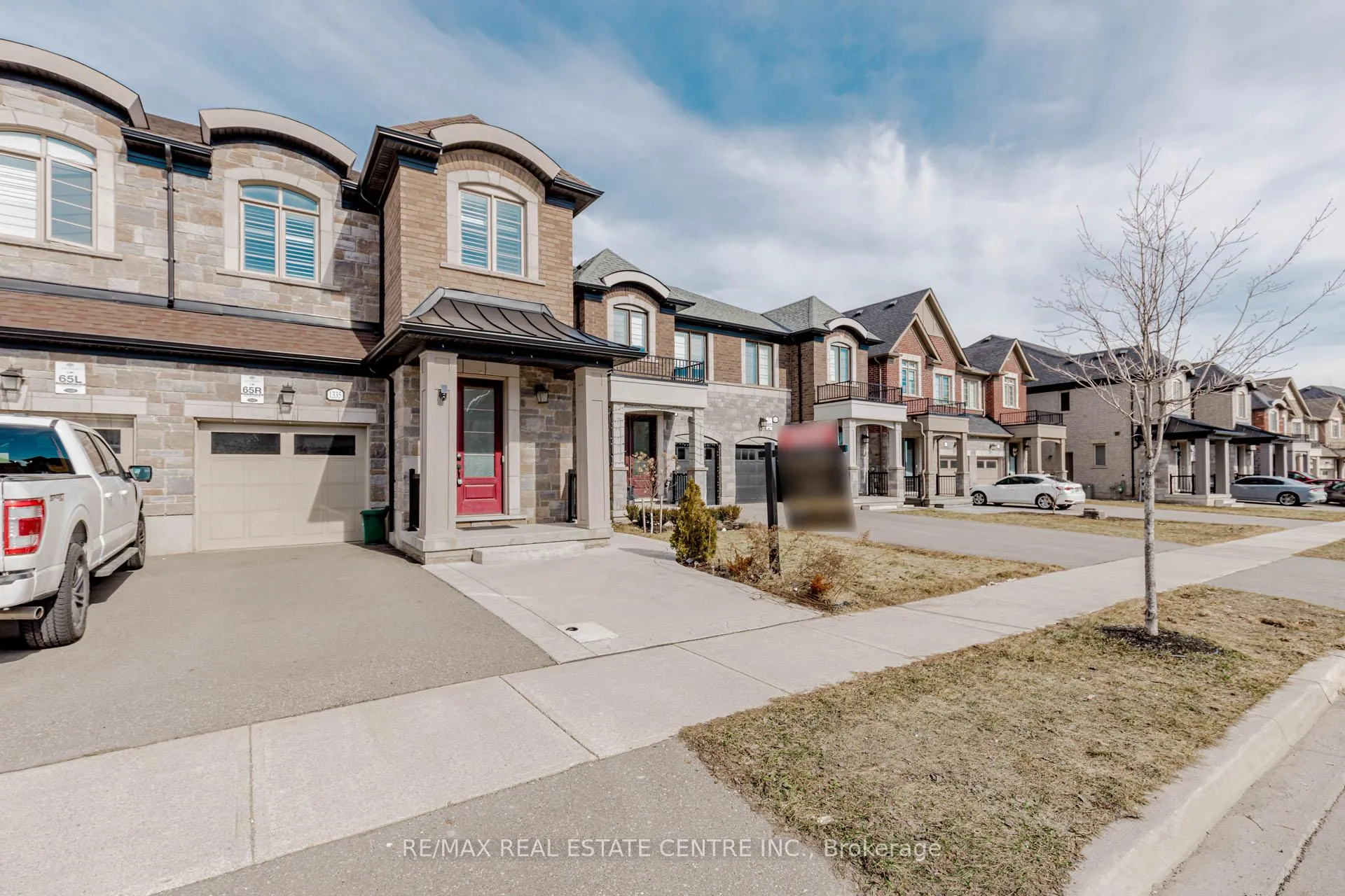 Photo 3 of 1335 Farmstead Drive, Milton, Ford — HOMEH