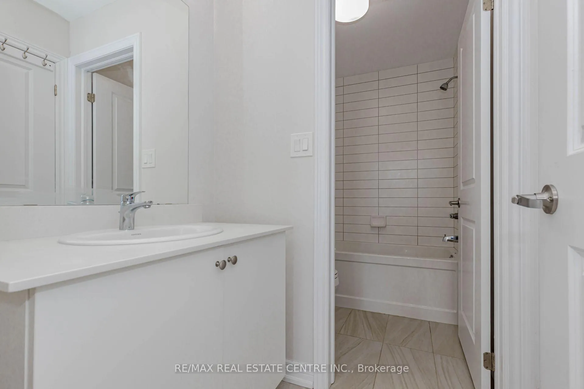 Photo 28 of 1335 Farmstead Drive, Milton, Ford — HOMEH