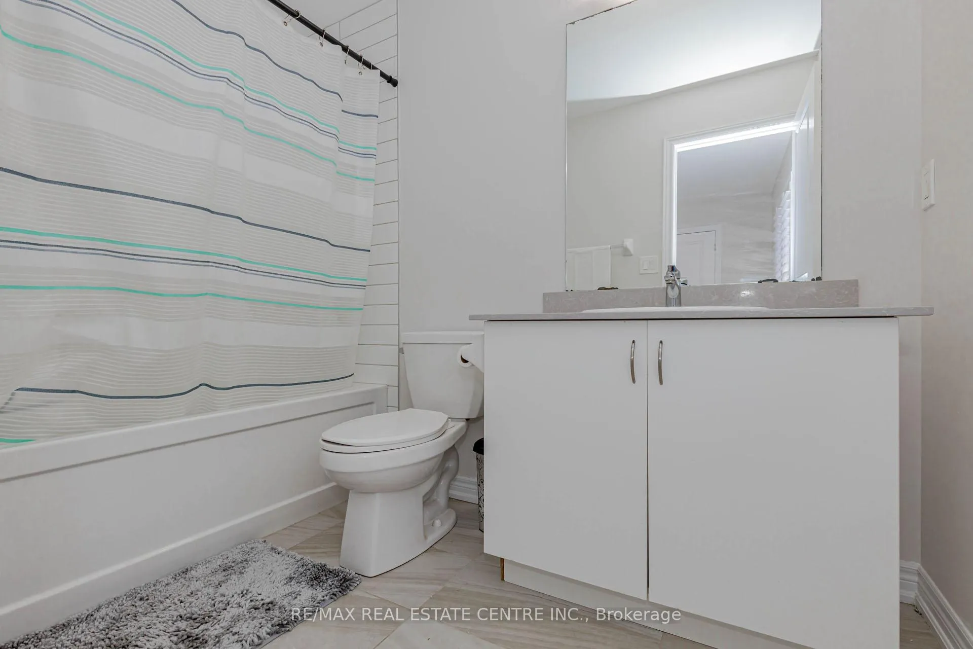 Photo 32 of 1335 Farmstead Drive, Milton, Ford — HOMEH