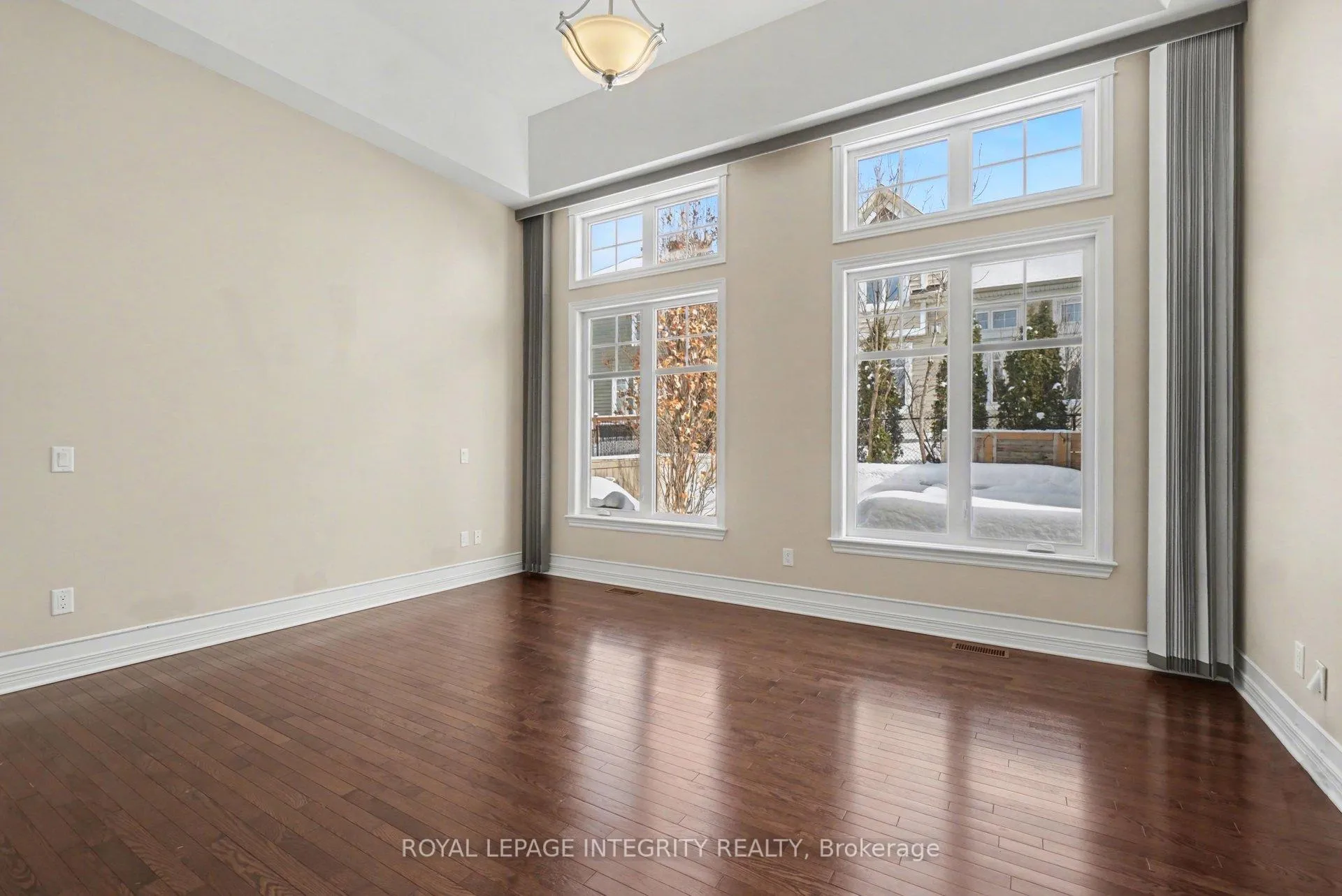 Photo 13 of 170 Solera Circle, Ottawa, Hunt Club Park/Greenboro — HOMEH