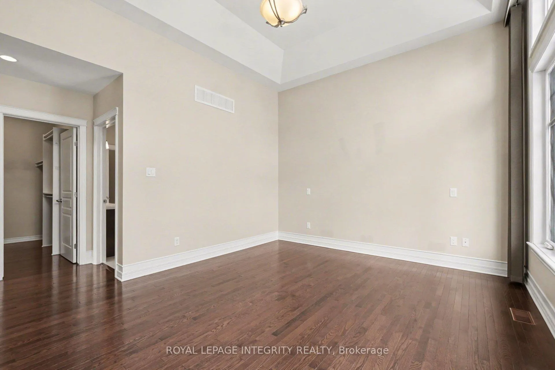 Photo 14 of 170 Solera Circle, Ottawa, Hunt Club Park/Greenboro — HOMEH