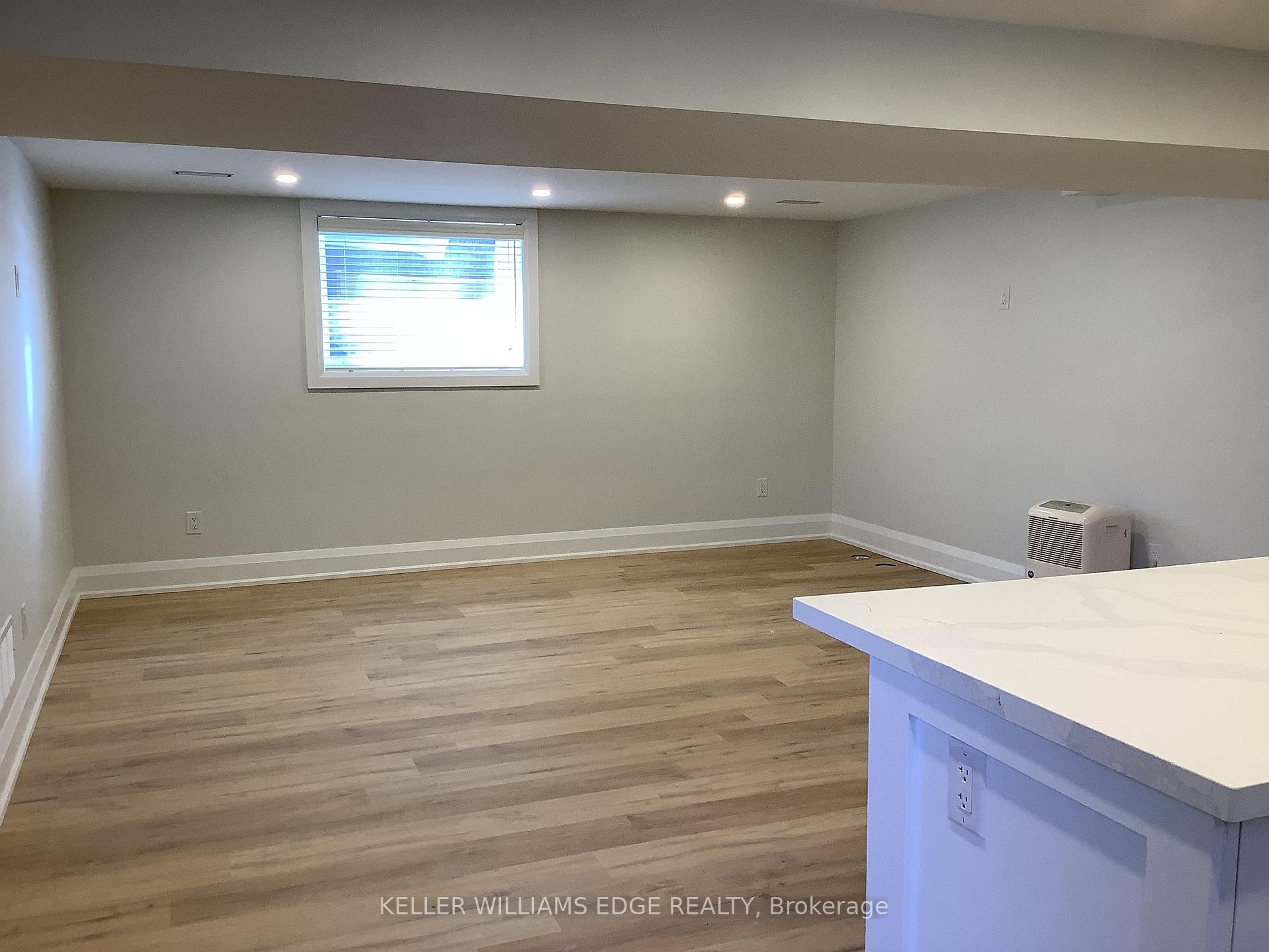 Photo 4 of Unit #2, 93 Purdy Crescent, Hamilton, Greeningdon — HOMEH