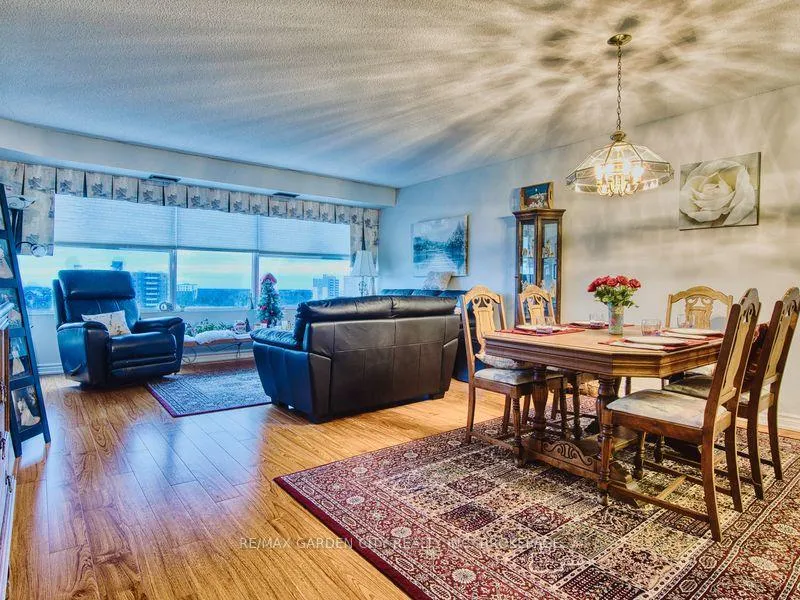 Photo 2 of Unit 1110, 7 Gale Crescent, St. Catharines, E. Chester — HOMEH