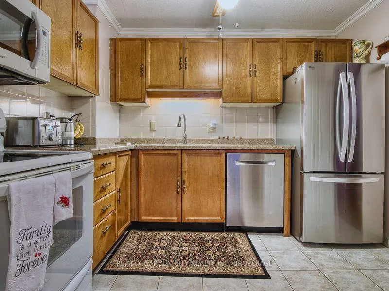 Photo 11 of Unit 1110, 7 Gale Crescent, St. Catharines, E. Chester — HOMEH
