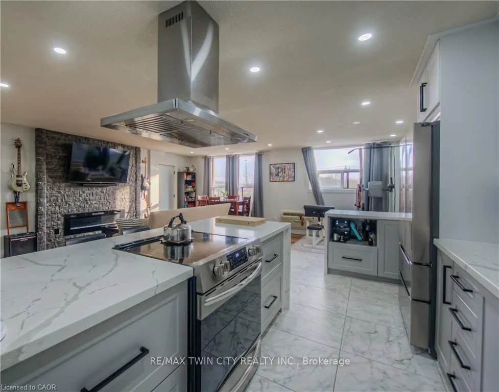 Photo 13 of Unit 410, 185 Kehl Street, Kitchener — HOMEH