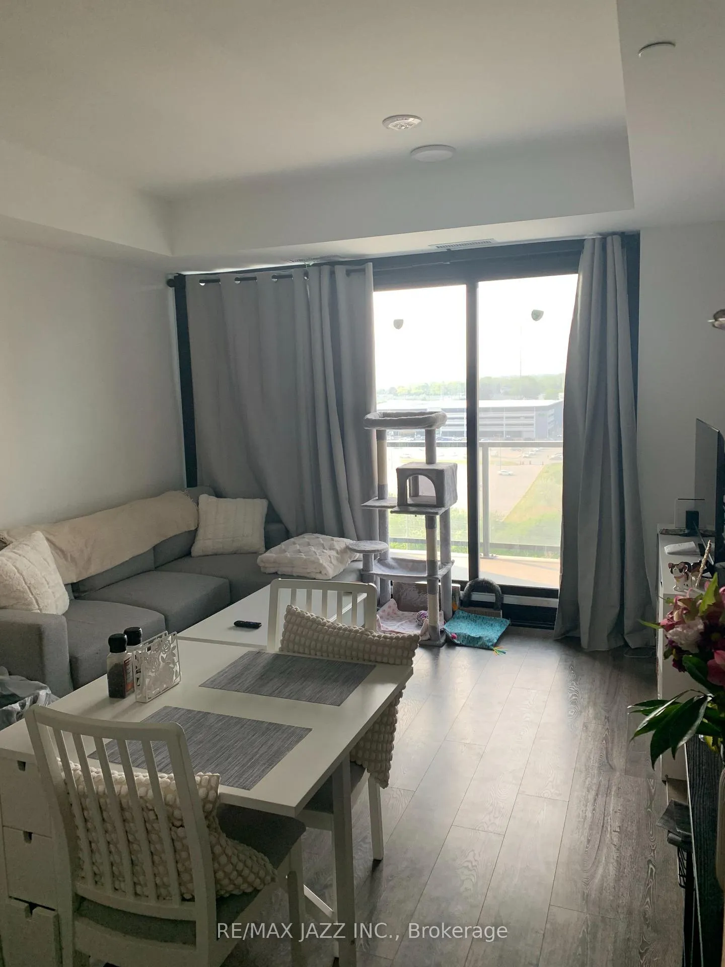 Photo 7 of Unit 1010A, 1606 Charles Street, Whitby, Port Whitby — HOMEH